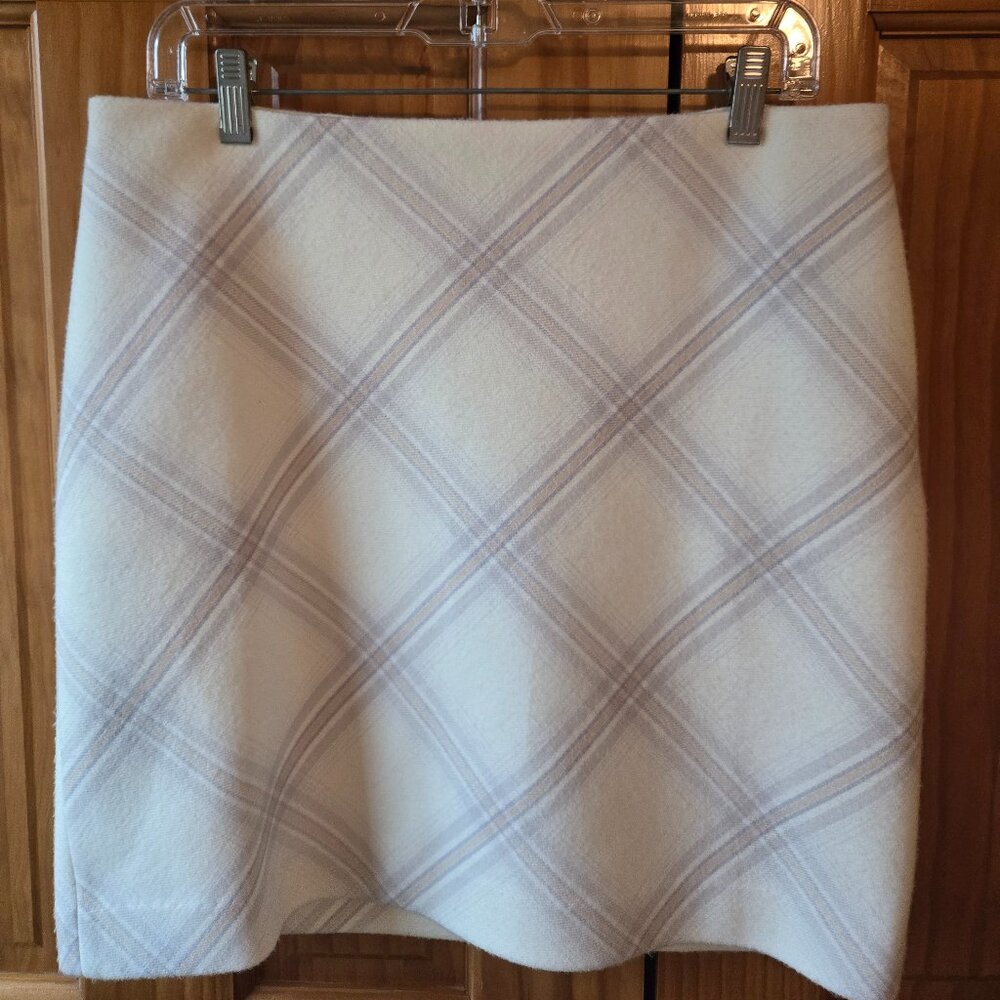 White House Black Market Skirt